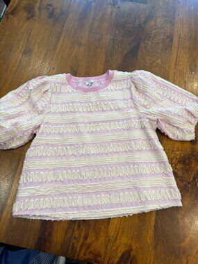 VOY pink stripe w. cream overlay accent short sleeve top, sz M